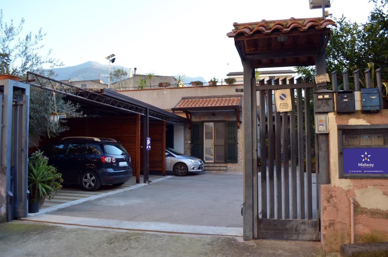 Midway House Italy Apartment Sant'Egidio del Monte Albino Exterior photo